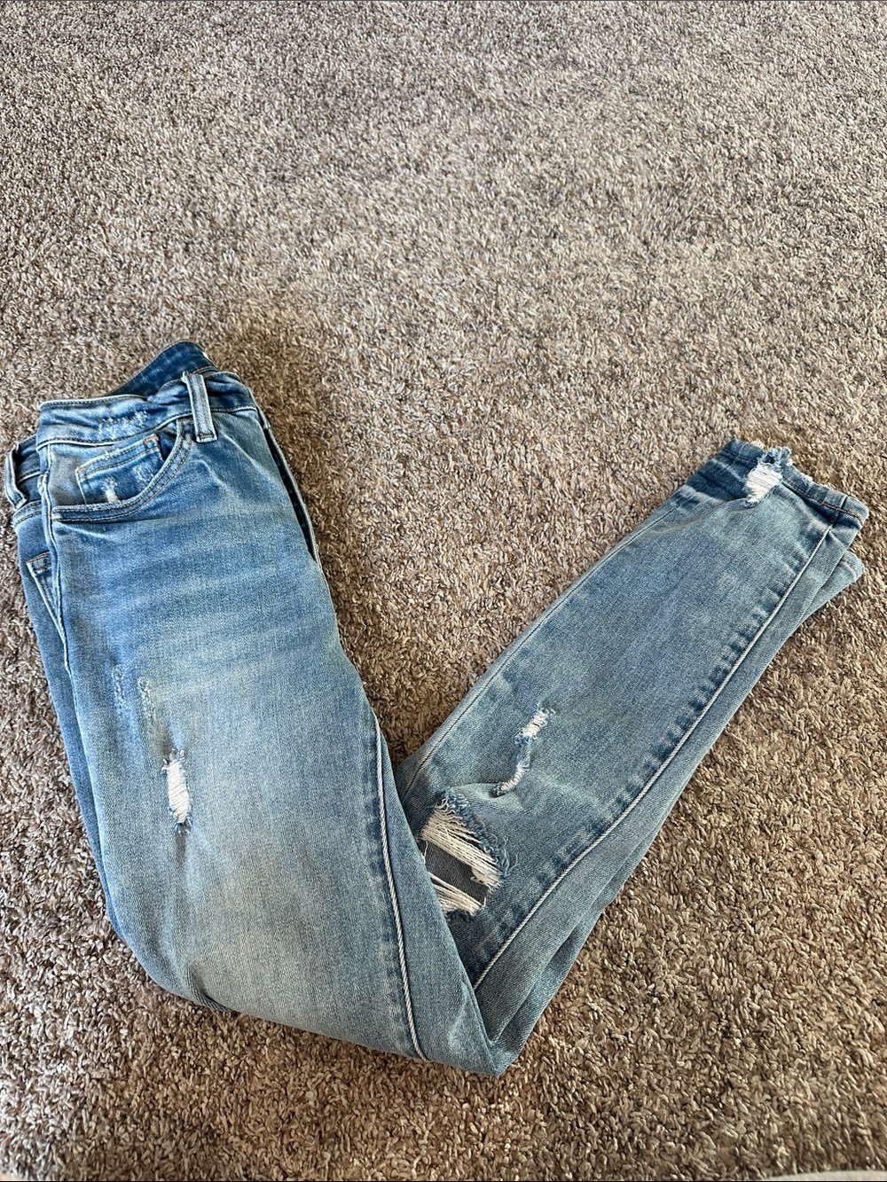 Light Wash Distressed Skinny Jeans - Classic Slim Fit